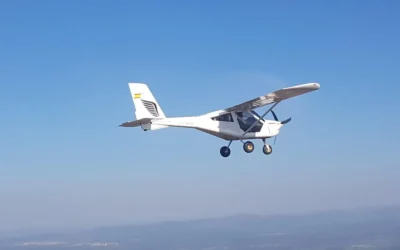 Regalar un vuelo en avioneta en Madrid: cómo funciona el bono